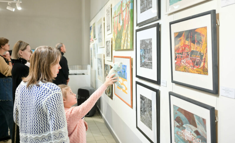 Галерея «В центре Мира»: события ноября