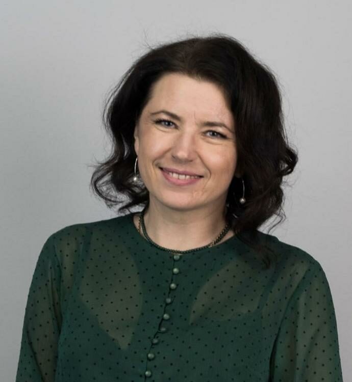 50 лет Дидковской Виктории Казимировне, члену Союза художников России